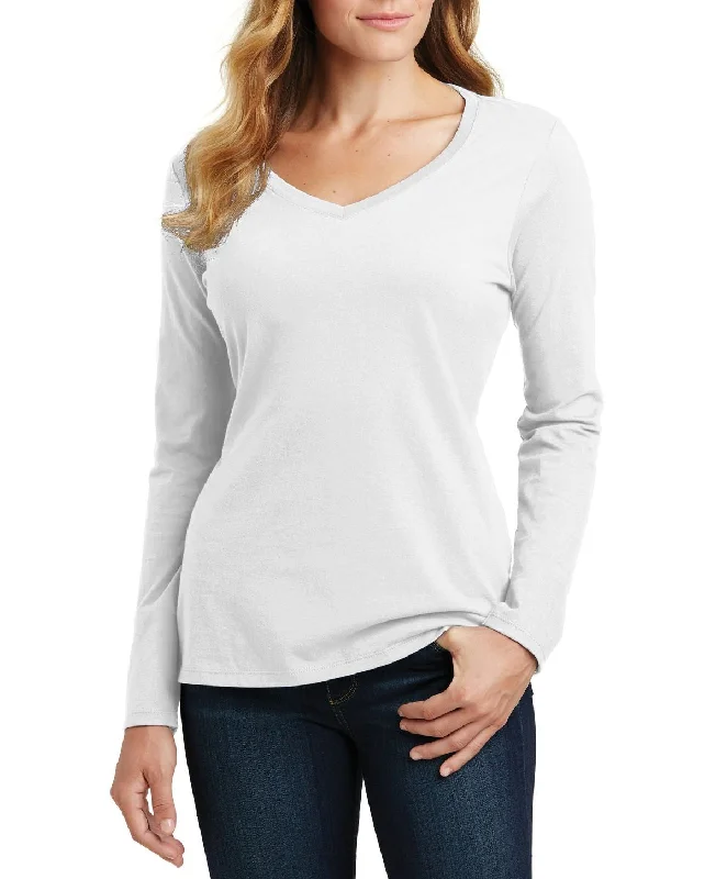 Urban Comfort Women's Fashion Fit Fan Favorite Long Sleeve V-Neck Tee